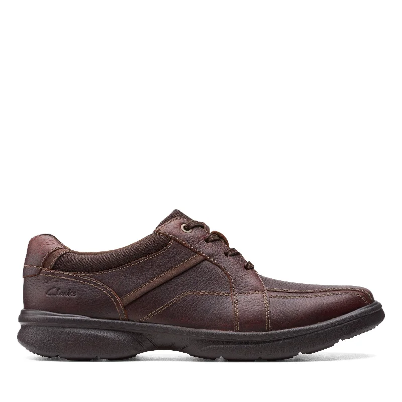 Clarks Bradley Walk in Brown Leather